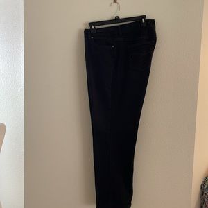 Chicos Ladies Black Denim Jeans. Size 2.5 Short